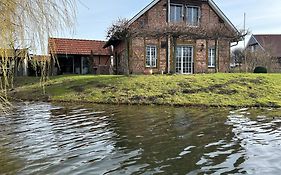 Gemuetliches Fachwerkhaus Am See Mit Kamin