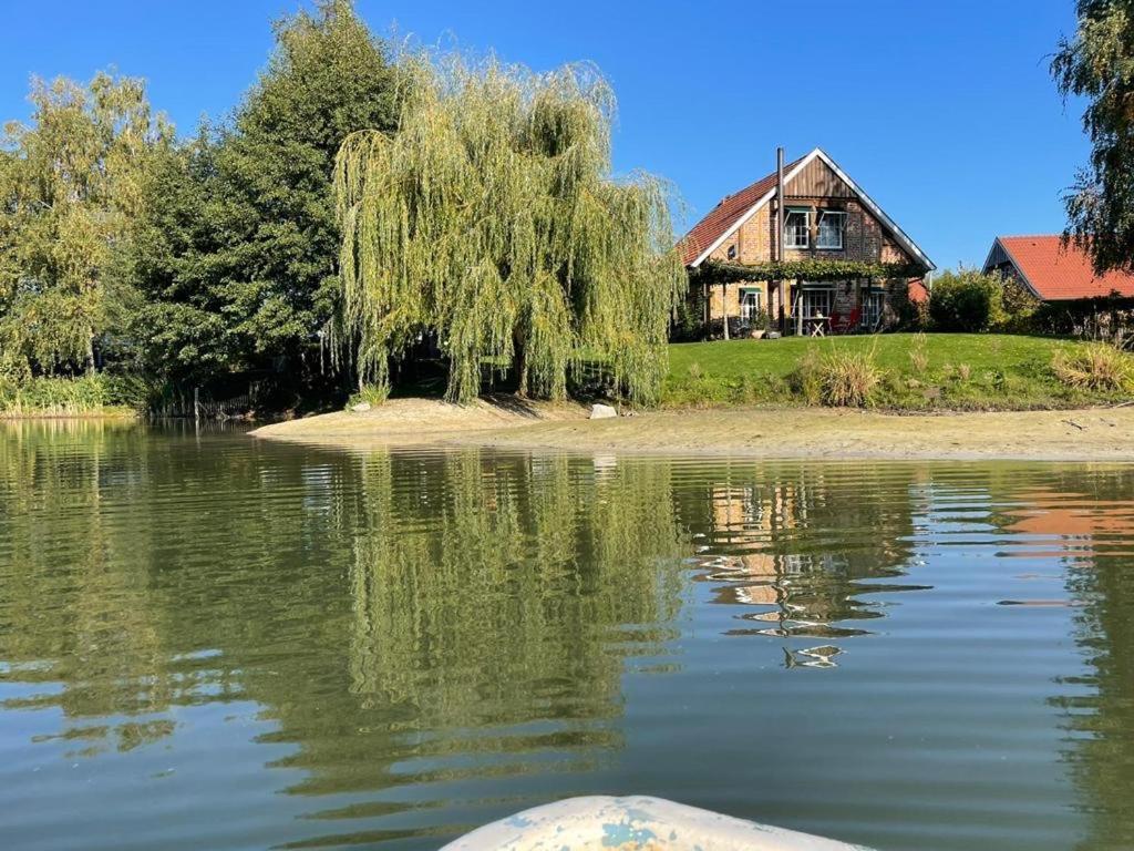 Gemuetliches Fachwerkhaus Am See Mit Kamin Warendorf Buitenkant foto