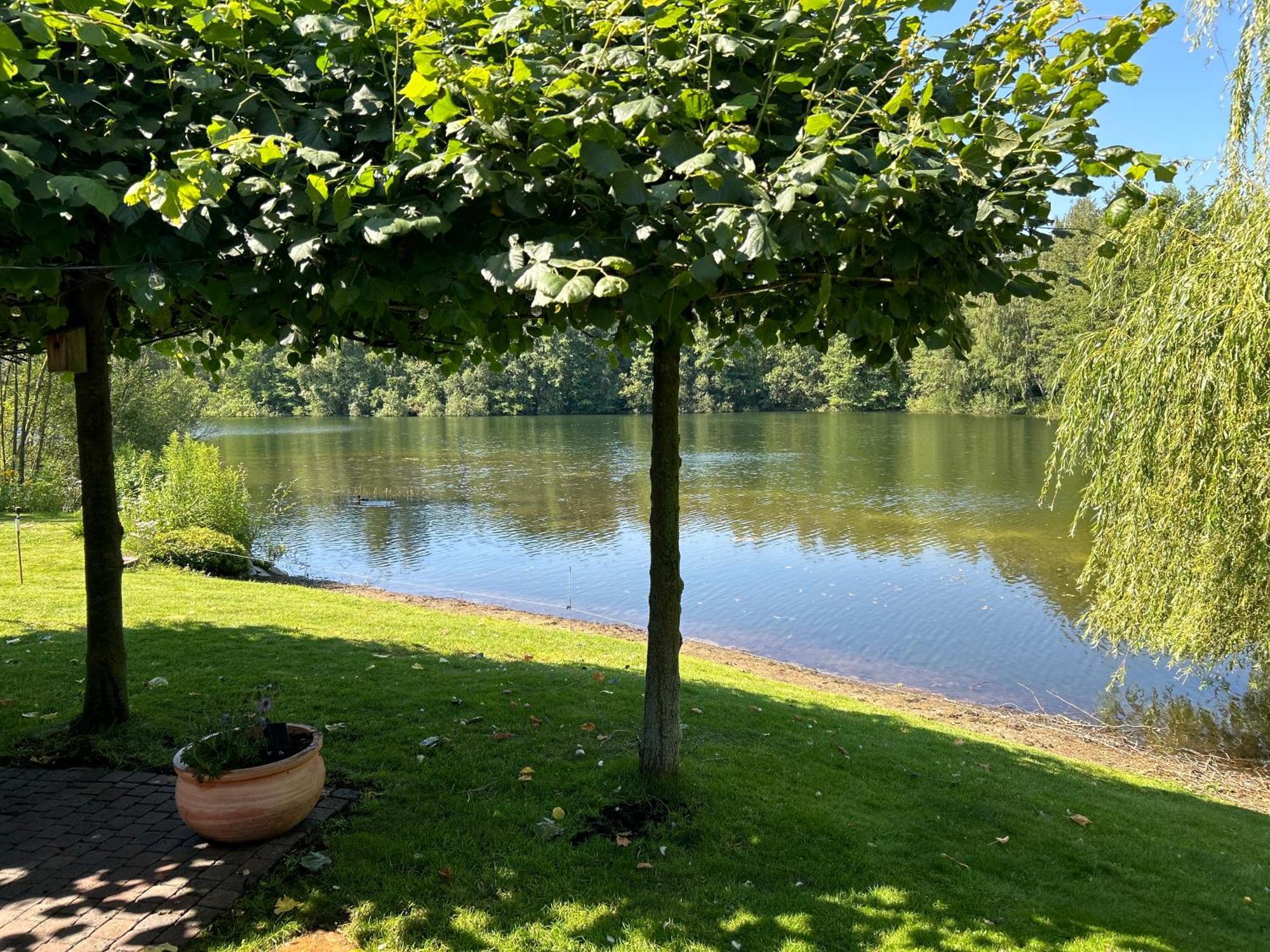 Gemuetliches Fachwerkhaus Am See Mit Kamin Warendorf Buitenkant foto